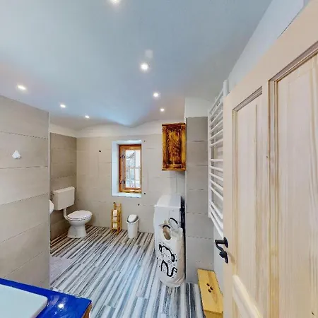 Hisa Margit, 150 Appartement