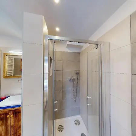 Hisa Margit, 150 Rateče