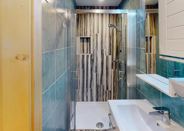 Hisa Margit, 150 Apartament