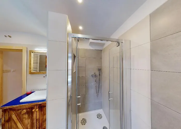 Hisa Margit, 150 Rateče