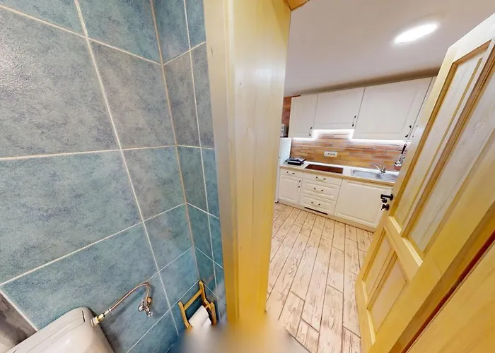 Hisa Margit, 150 Apartament